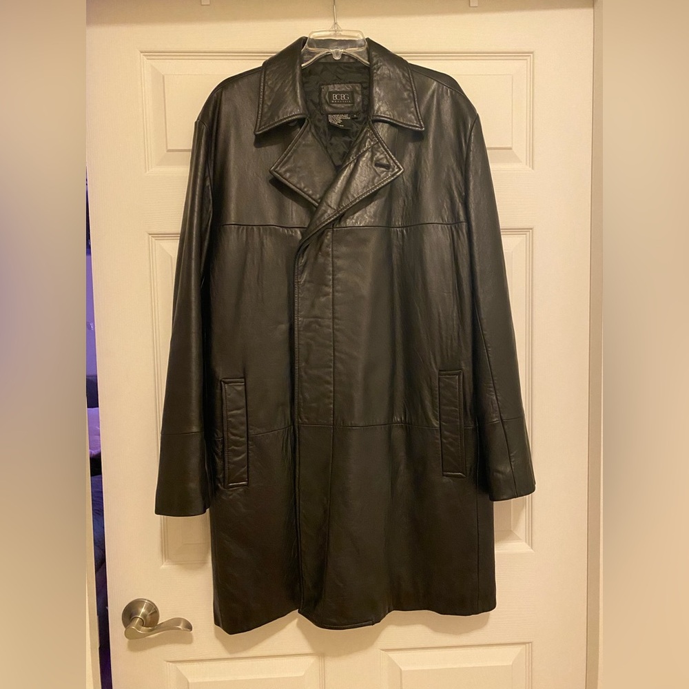 VINTAGE BCBG MaxAzria 100% Genuine Leather Coat - Circa 90’s